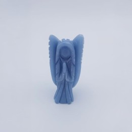 Statuette d'ange en pierre.